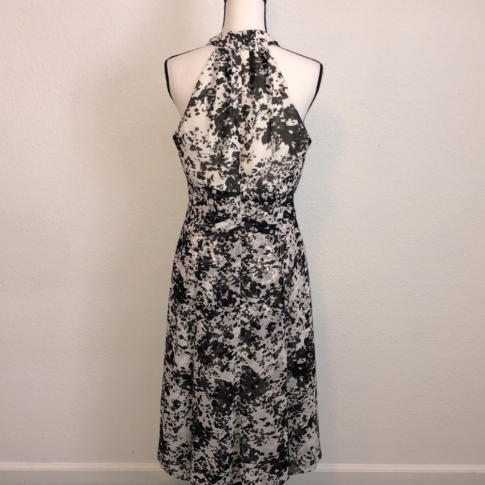 👗 WHBM Fit & Flare Halter Dress - Picture 6 of 9